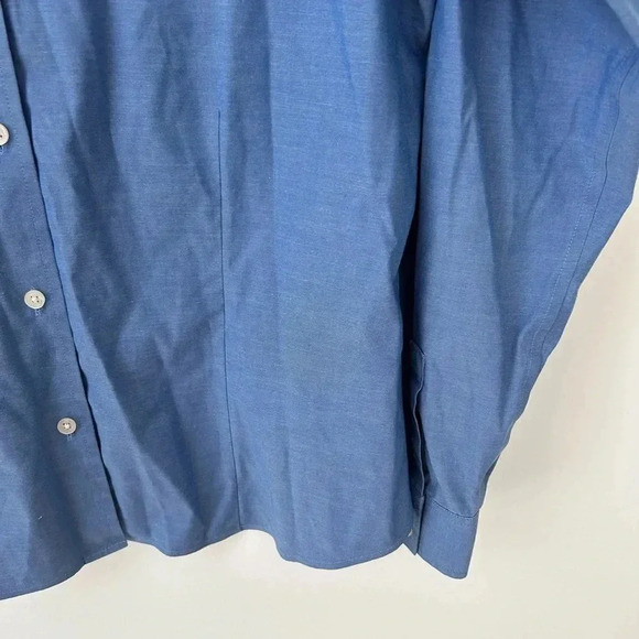 Eddie Bauer wrinkle resistant  blue top - Picture 8 of 14